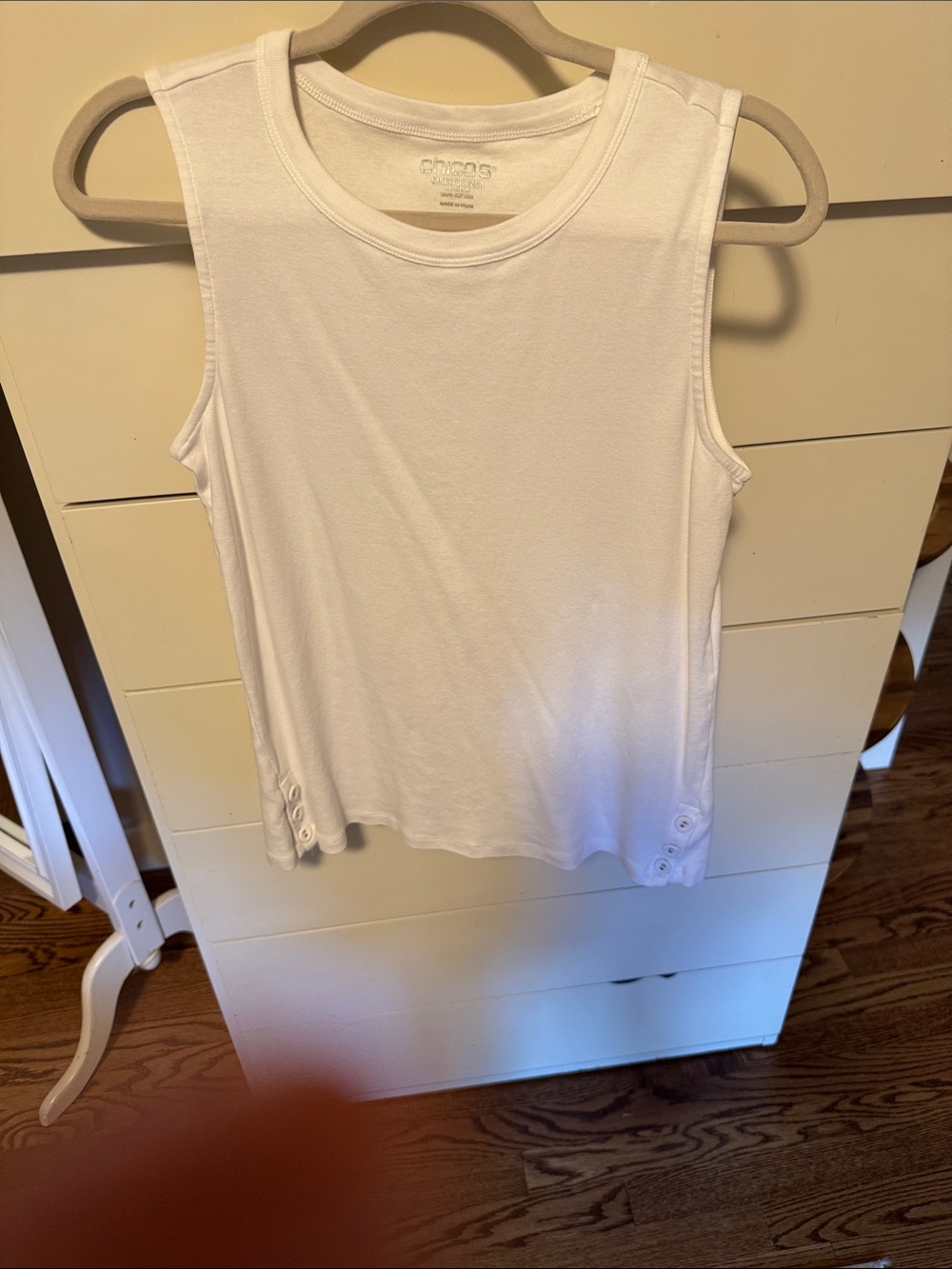 Chico's White Sleeveless Button-Accent Tank